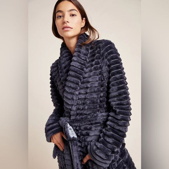 Anthropologie Other - Anthropologise Mariposa Robe Oversized XS-S Plush Charcoal Grey Luxurious Lounge